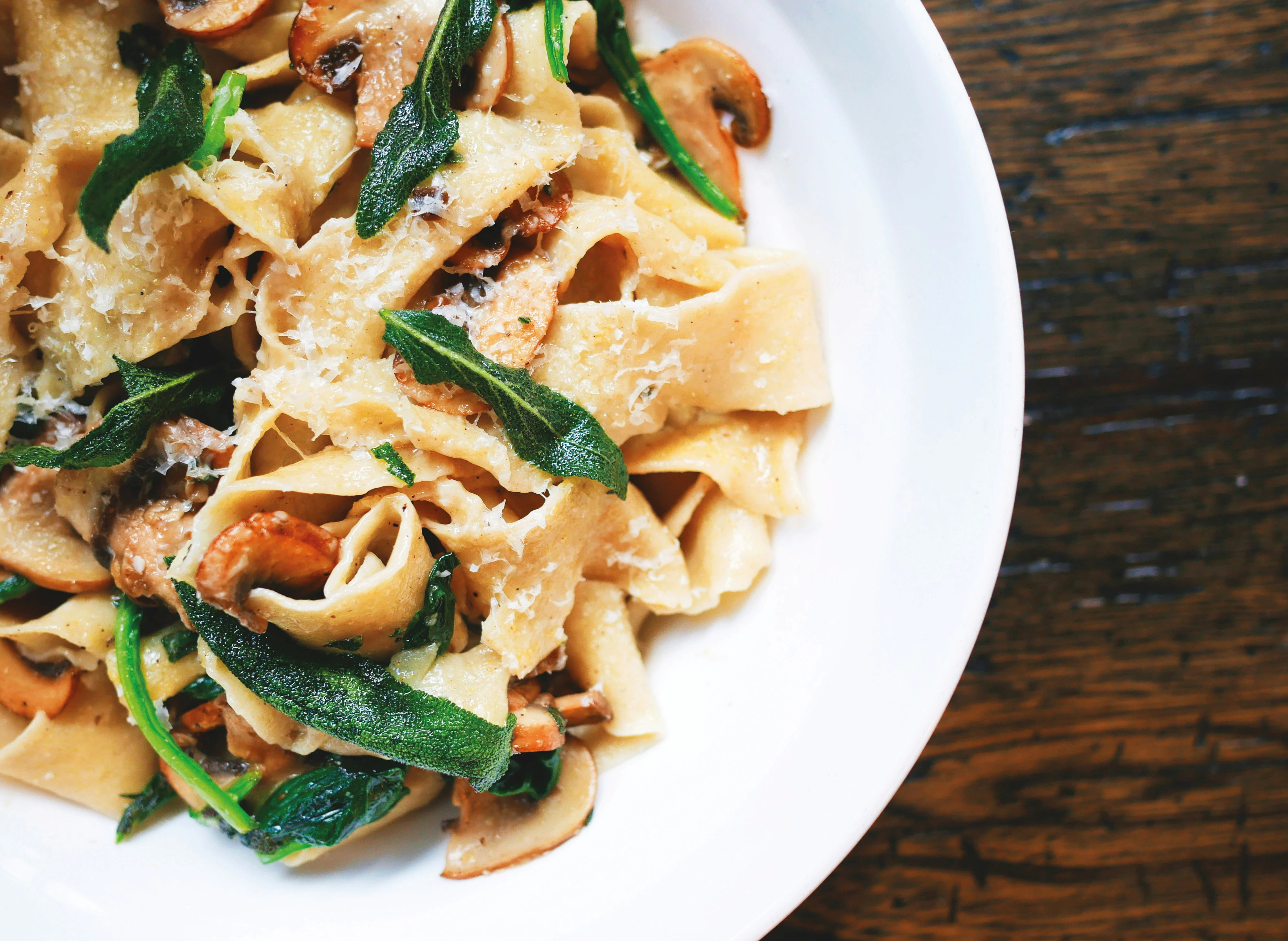 Tagliatelle champignons et sauge