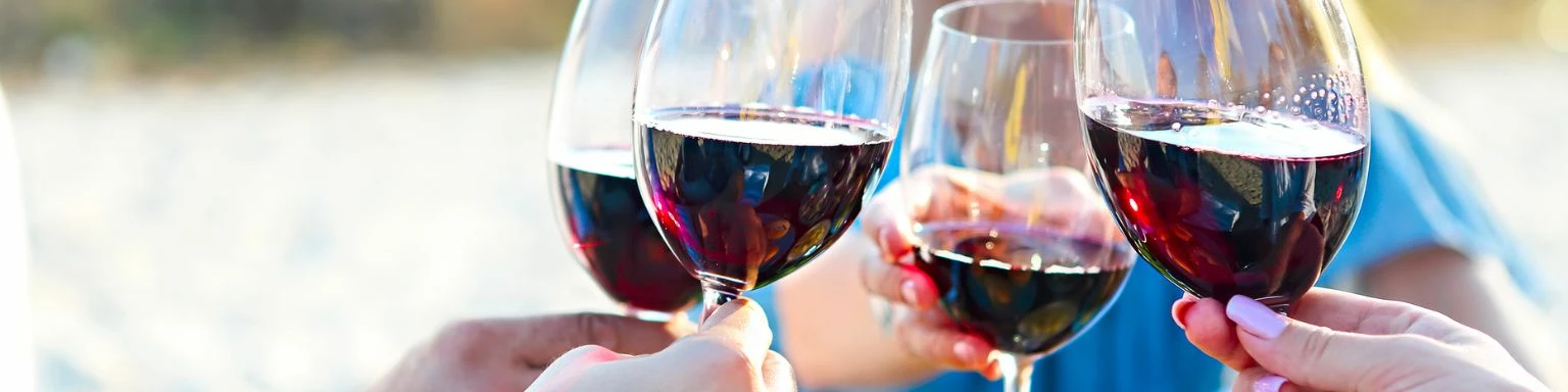 Vin rouge d'été