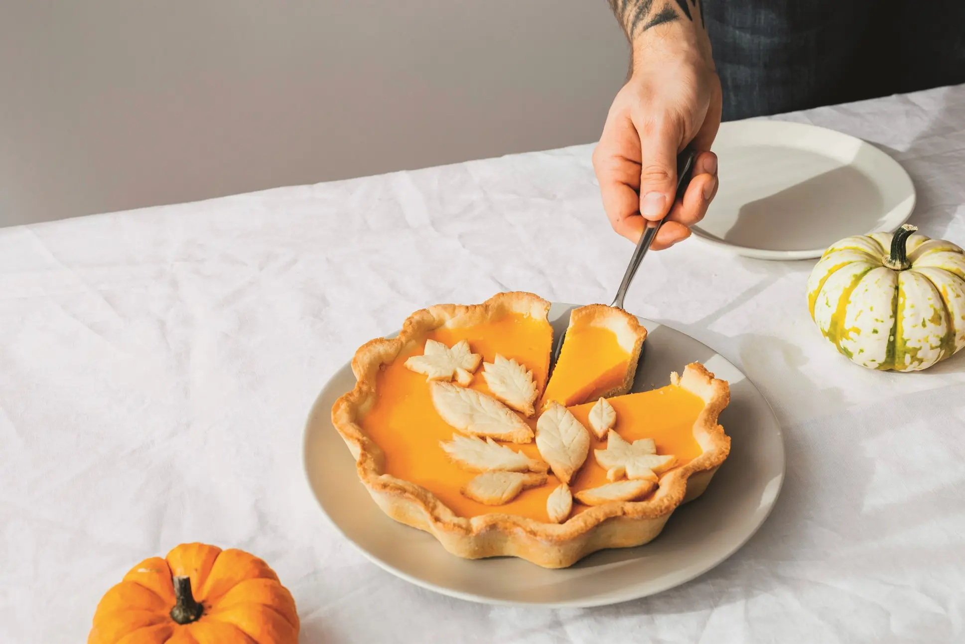 Kürbiskuchen und Mandarinen